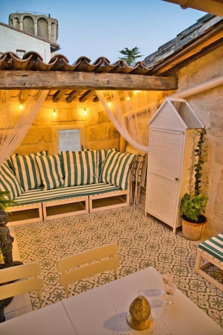 Appartement-Terrasse Centre Historique Uzès Exteriör bild